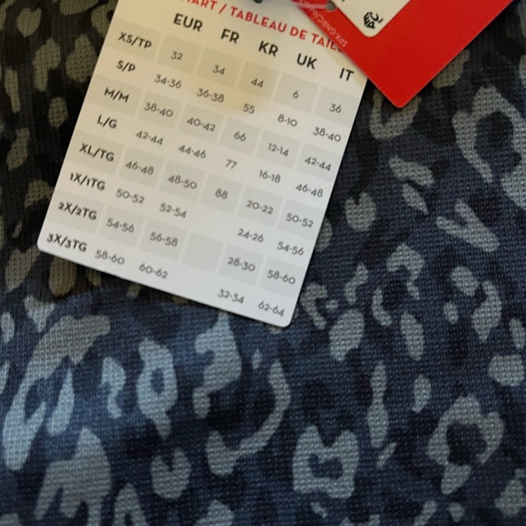 NWT spanx leggings - Picture 3 of 3